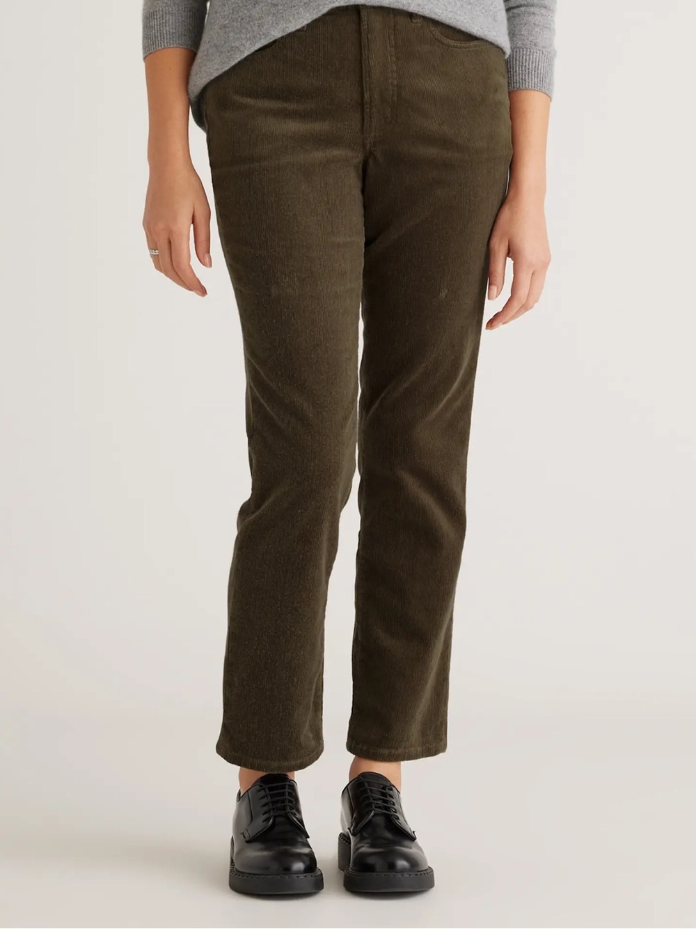 Quince Straight Leg Stretch Corduroy Jeans in Olive